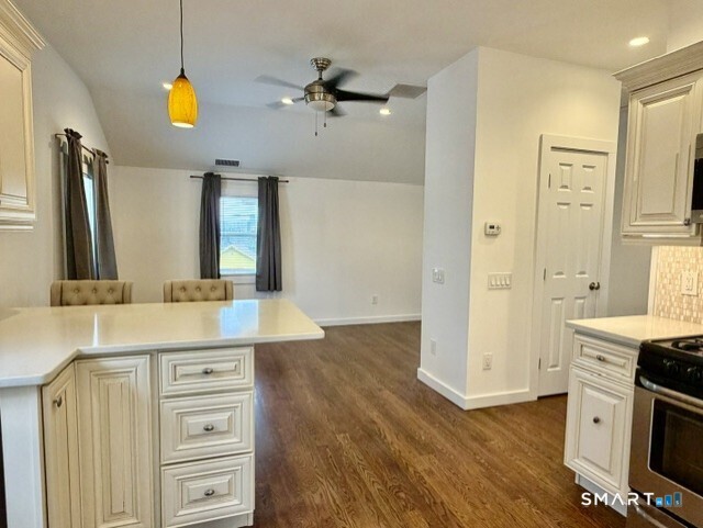 10 Wells Avenue Stamford CT 06902