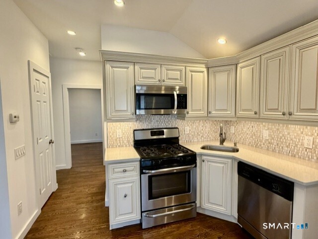 10 Wells Avenue Stamford CT 06902