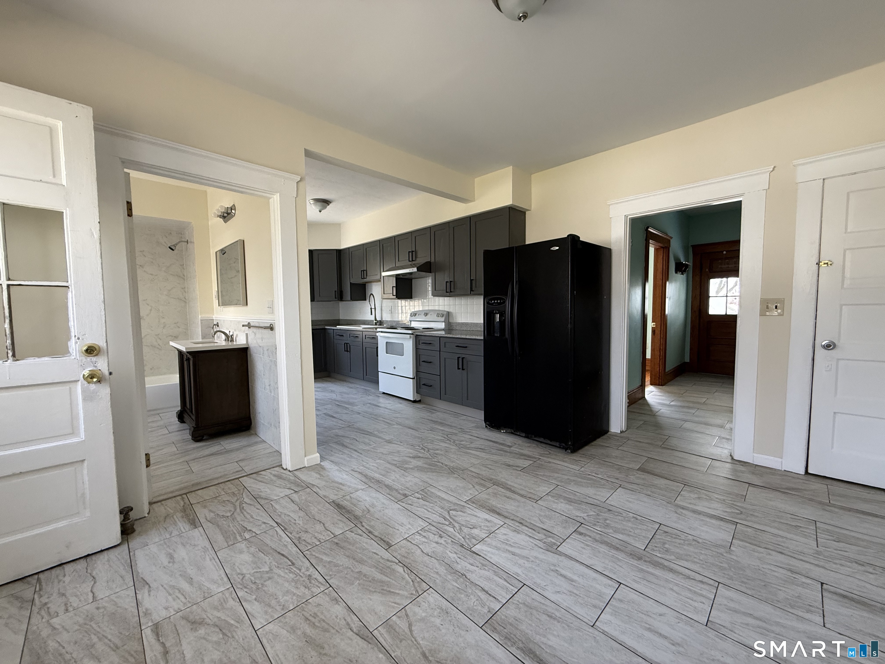 140 Hynes Avenue Groton CT 06340