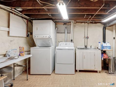 176 New Litchfield Street Torrington CT 06790