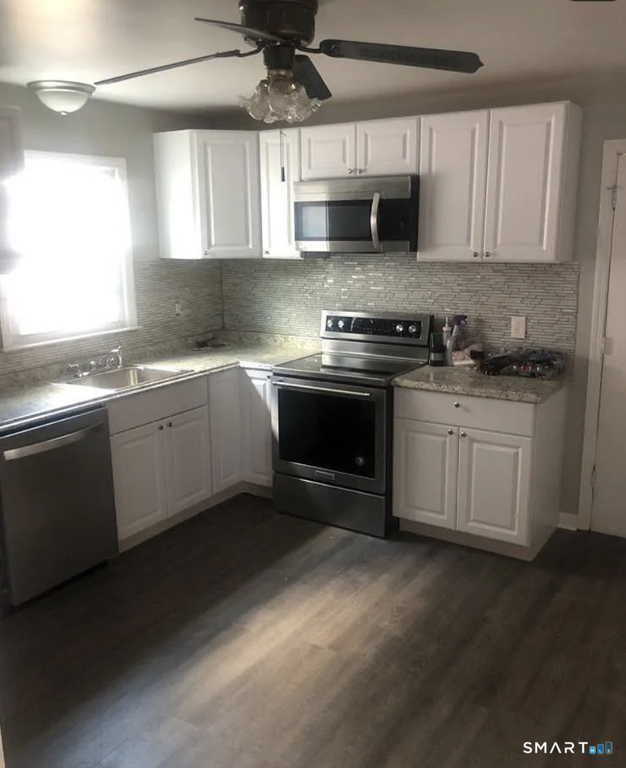 114 Cleveland Avenue Bridgeport CT 06606