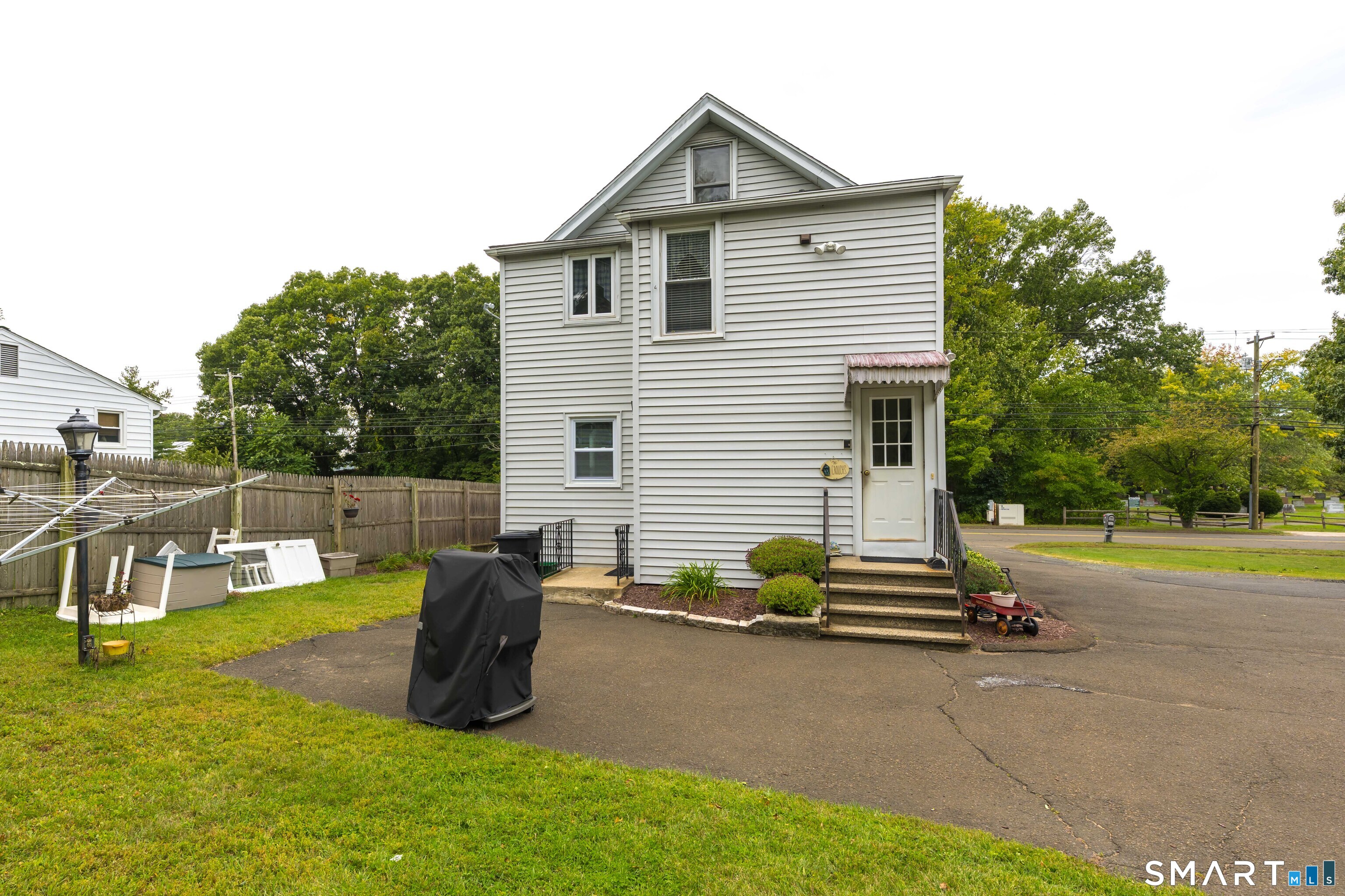 61 Elm Street North Haven CT 06473