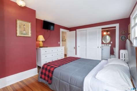 25 Wall Street Madison CT 06443