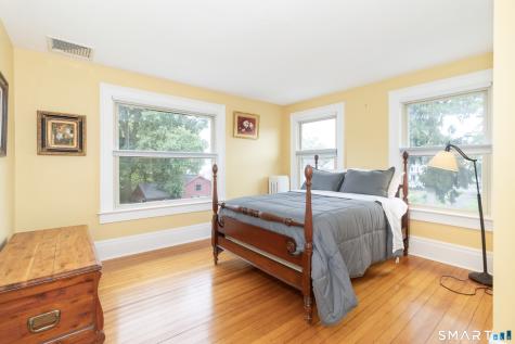 25 Wall Street Madison CT 06443