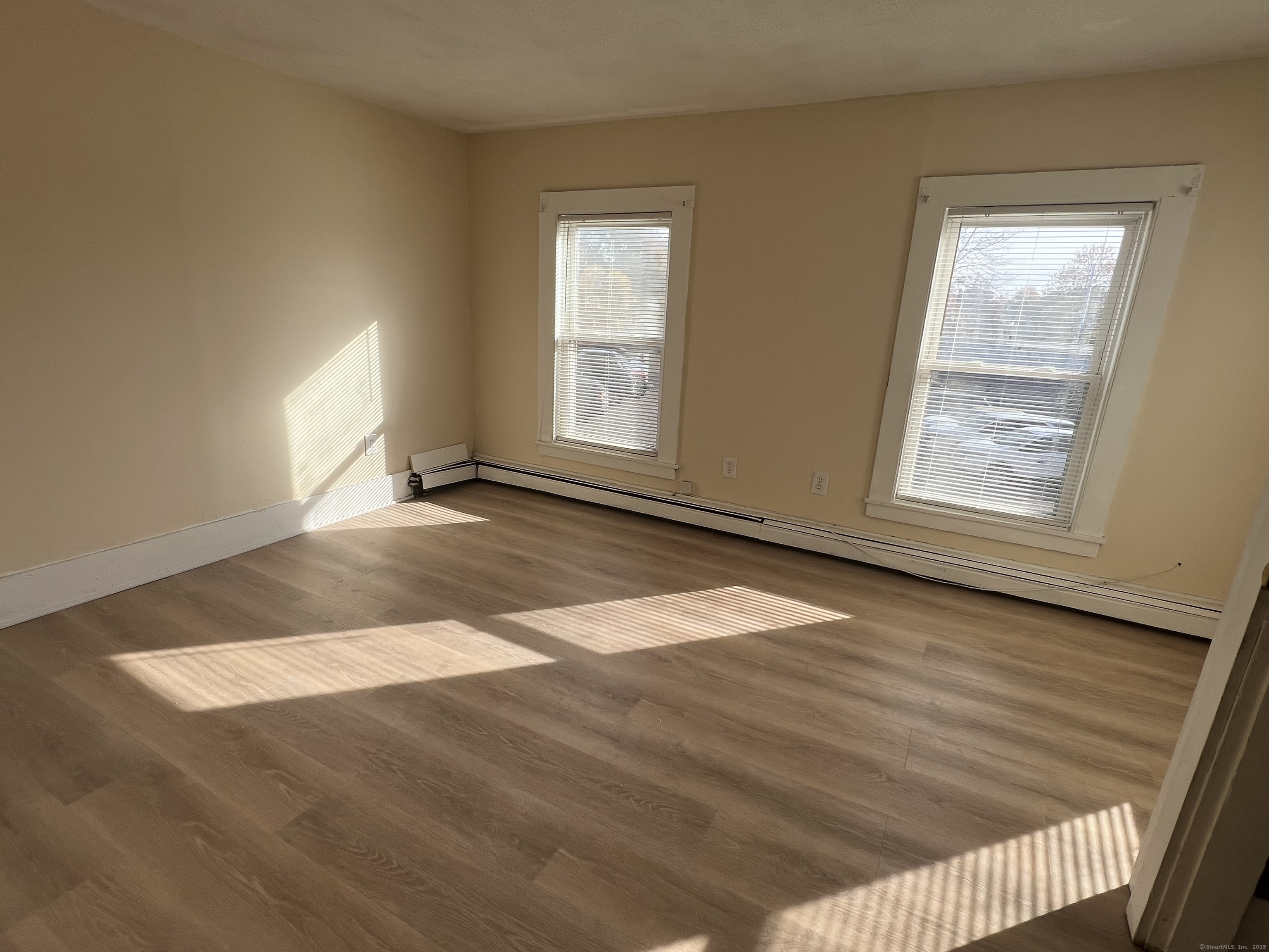 10 Russell Street Enfield CT 06082