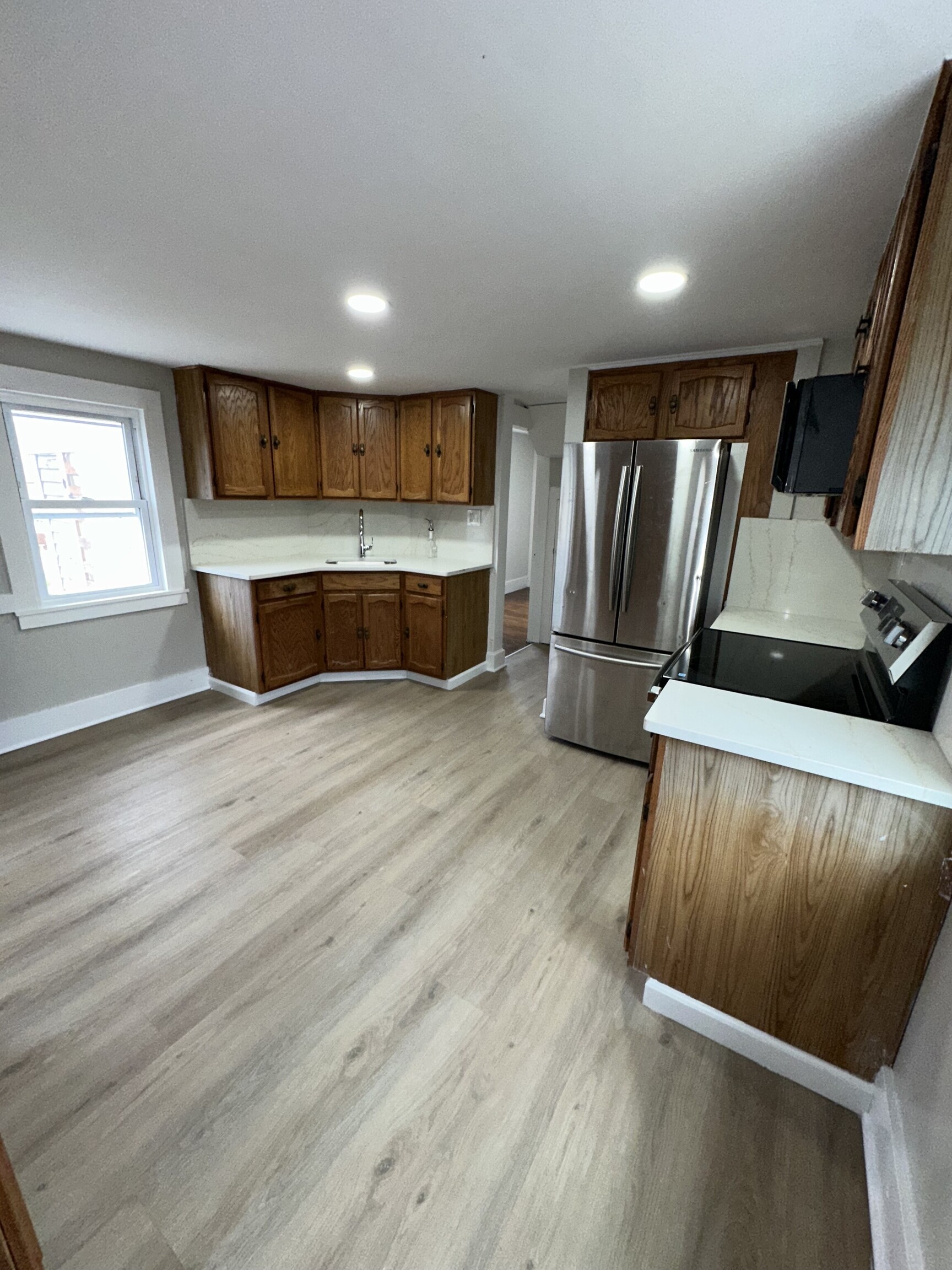 34 Bulkeley Plain New London CT 06320