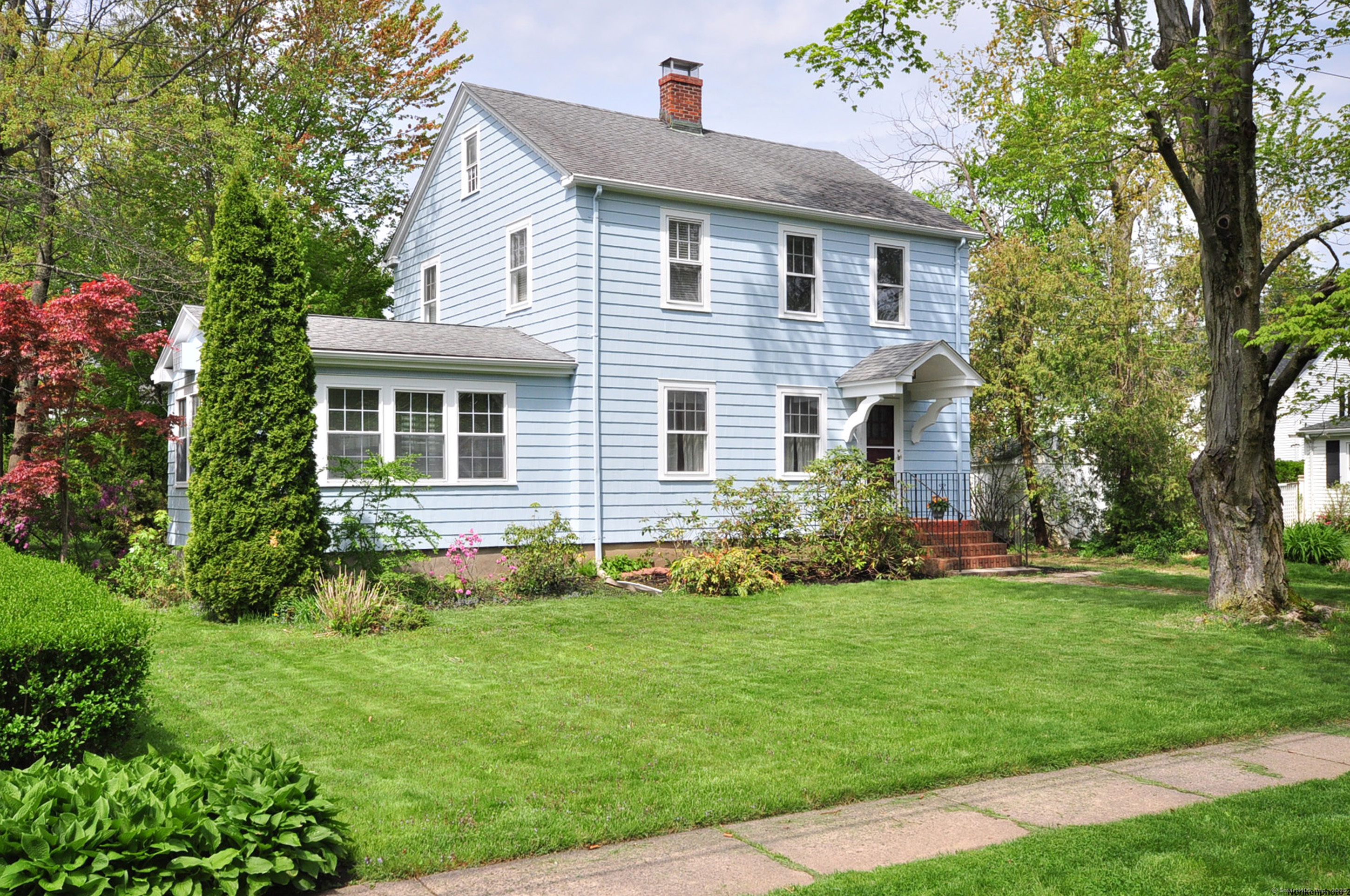 141 Woodrow Street West Hartford CT 06107