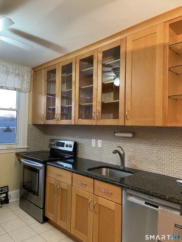 890-D Farmington Avenue West Hartford CT 06119