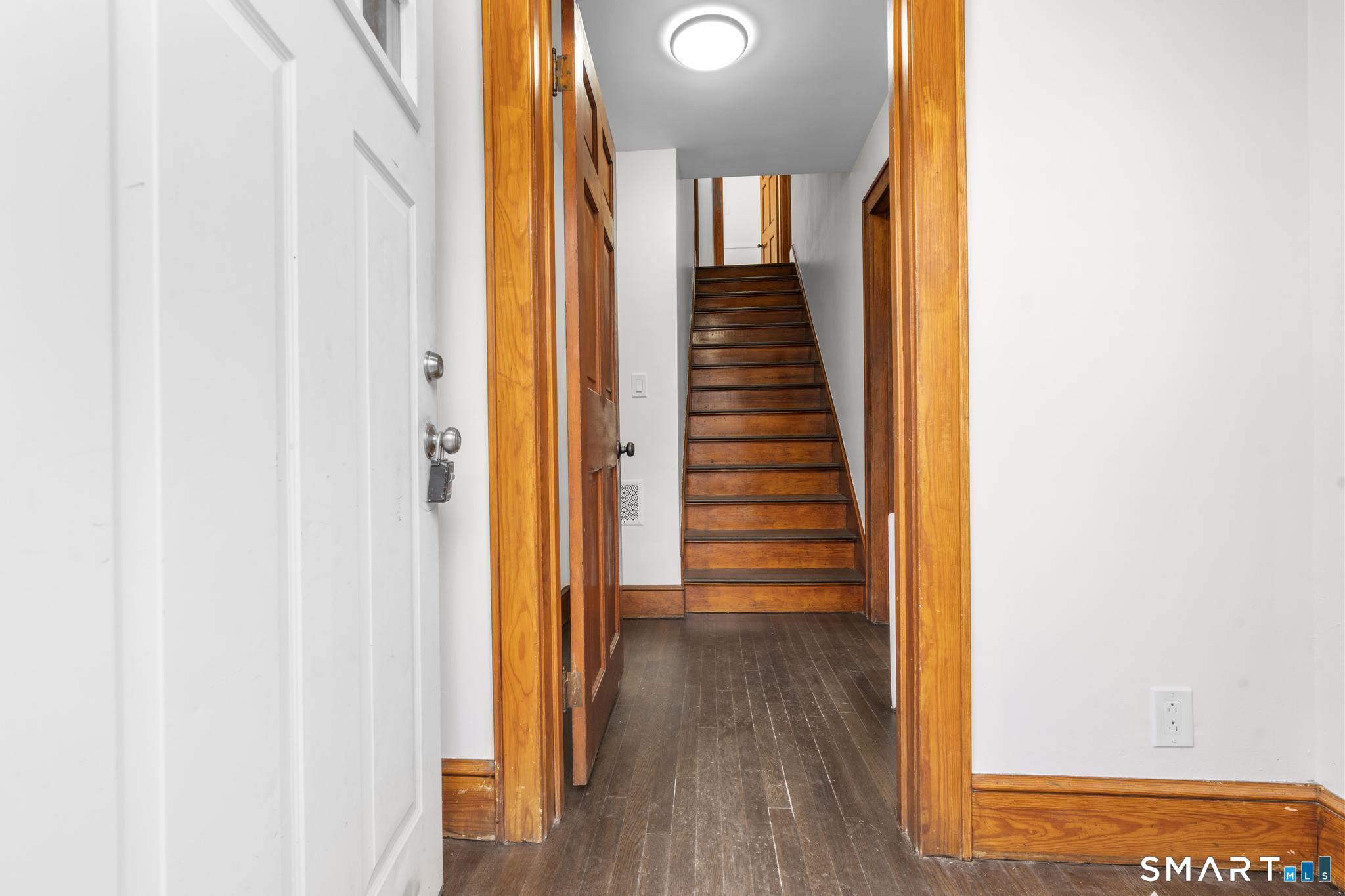 37 Byrneside Avenue Waterbury CT 06704