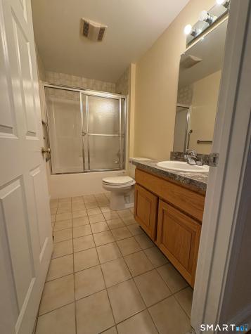 162 Thistle Pond Drive Bloomfield CT 06002