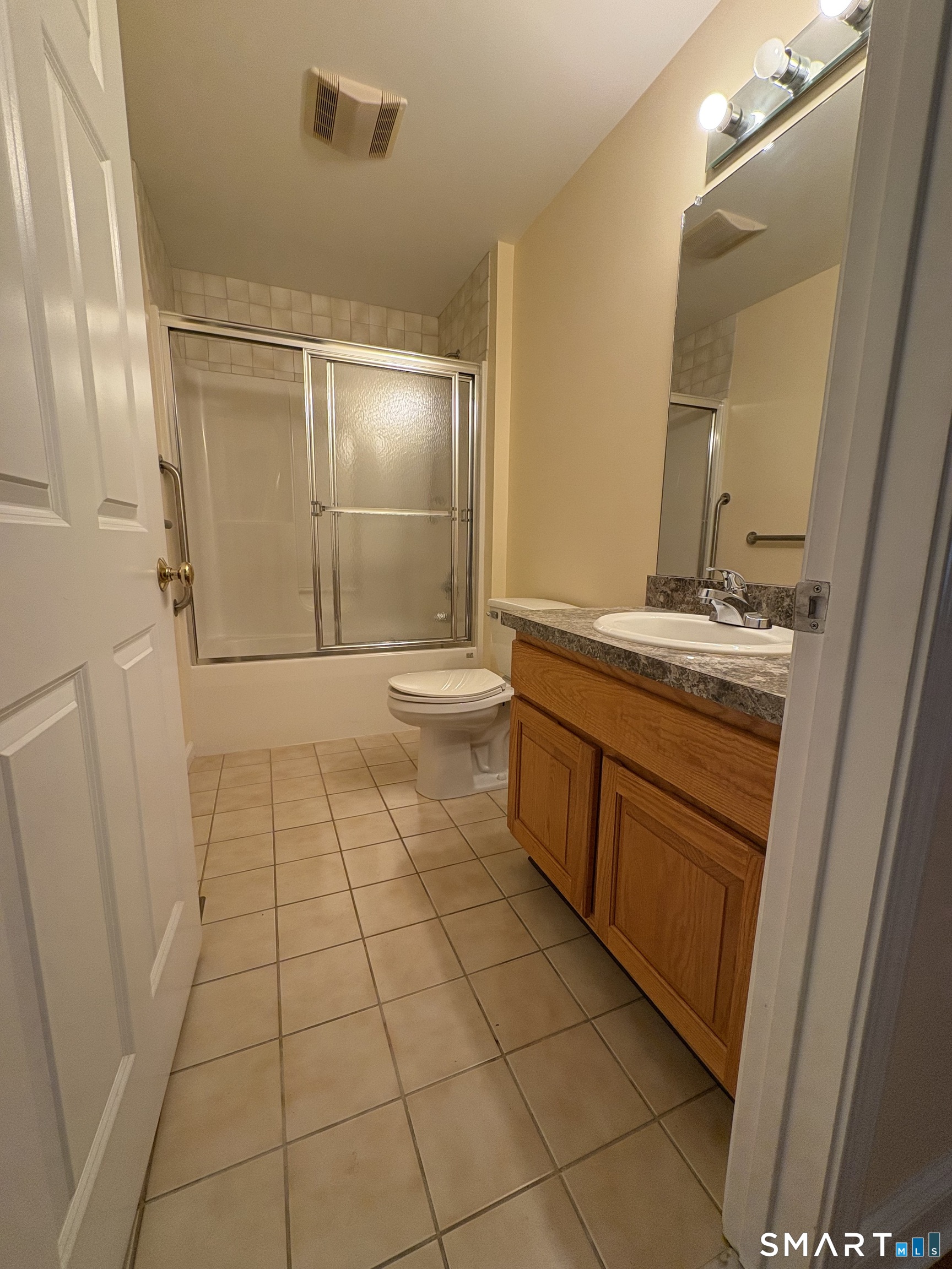 162 Thistle Pond Drive Bloomfield CT 06002