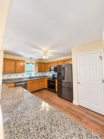 162 Thistle Pond Drive Bloomfield CT 06002