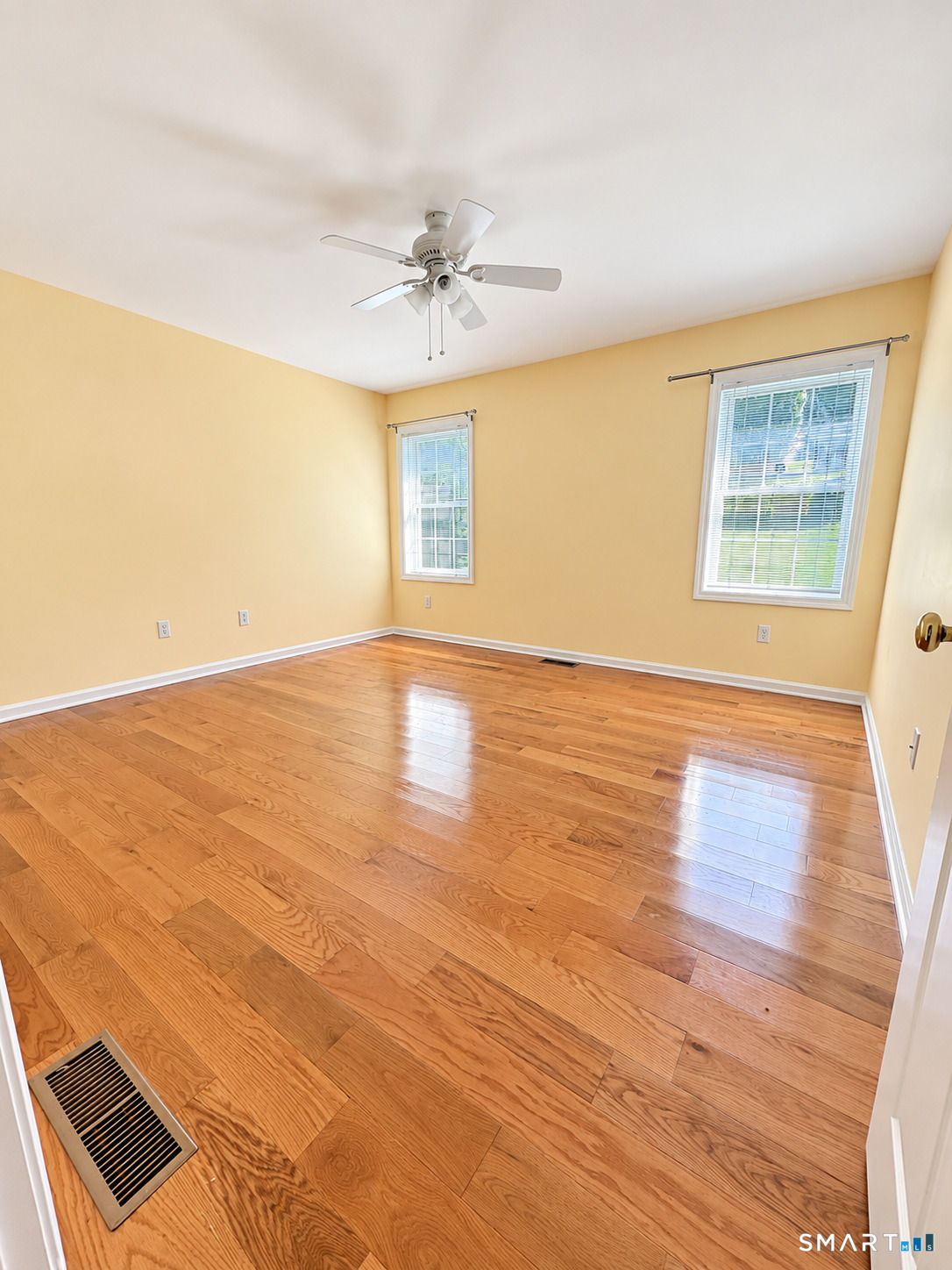 162 Thistle Pond Drive Bloomfield CT 06002