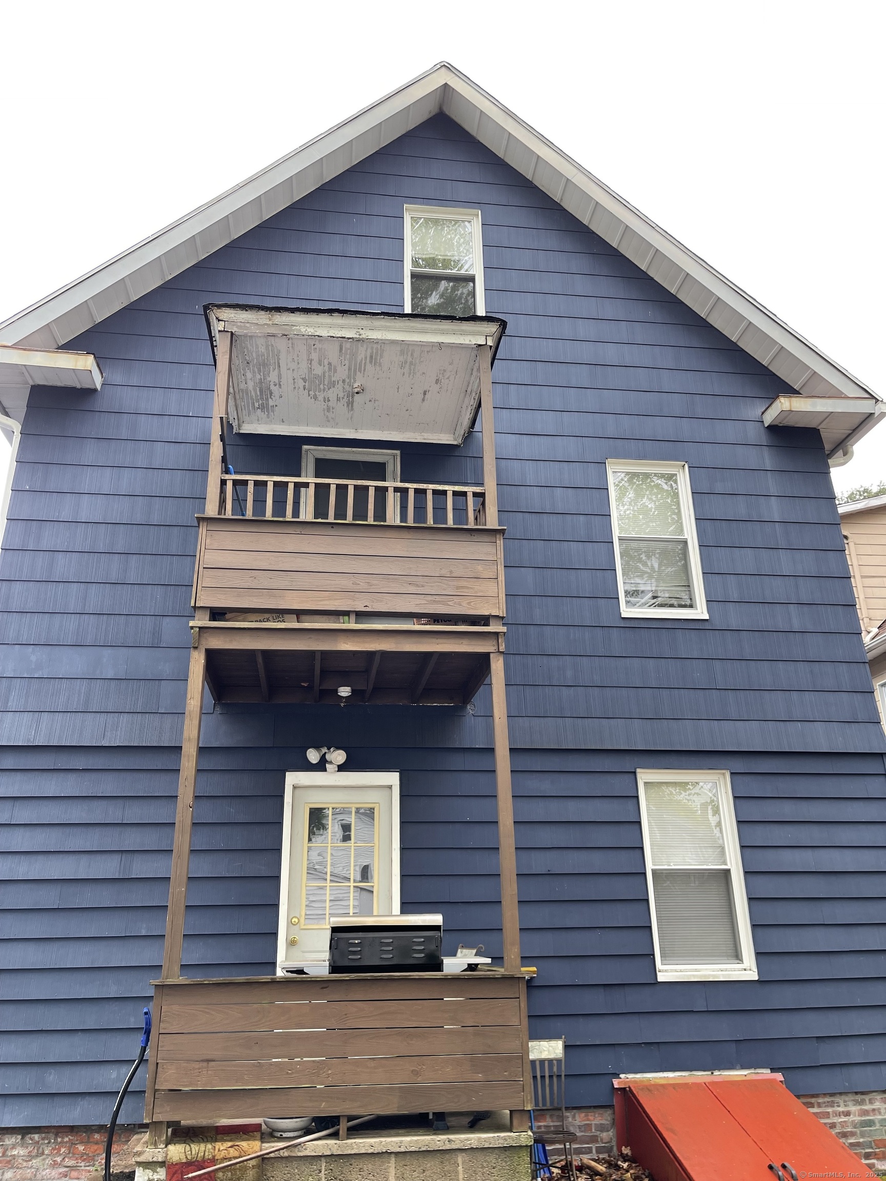 14 Walden Street Hamden CT 06517