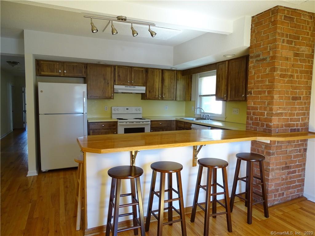 85 South Main Street Branford CT 06405
