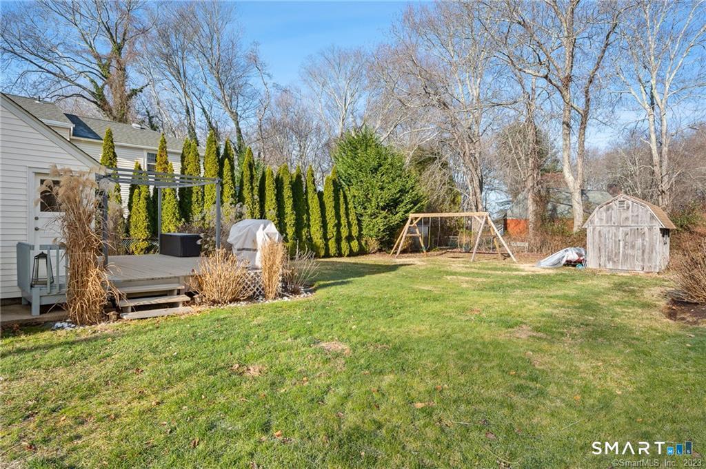 121 Shore Road Waterford CT 06385