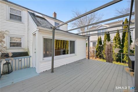 121 Shore Road Waterford CT 06385