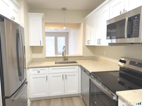61 Far View Commons Southbury CT 06488