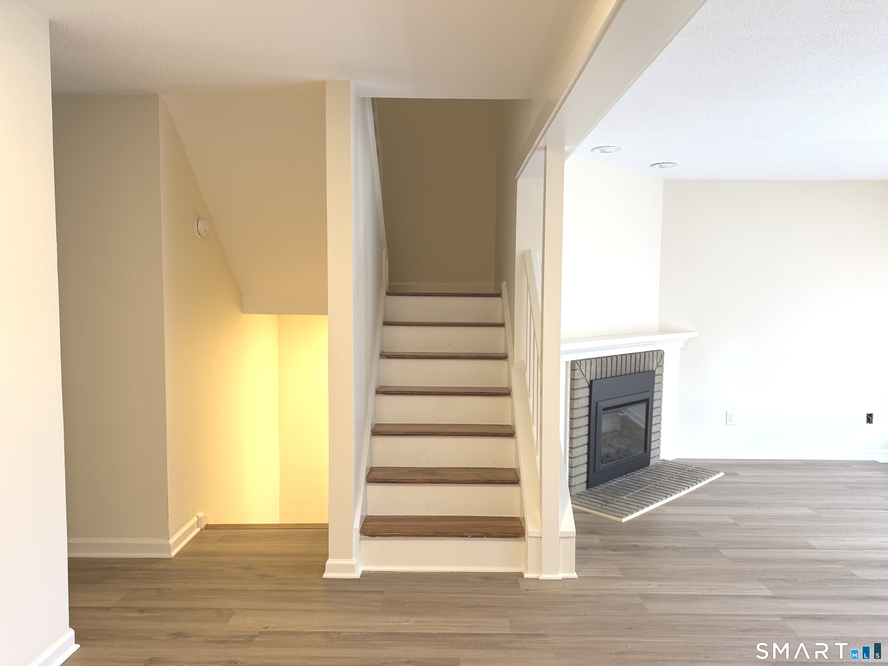 61 Far View Commons Southbury CT 06488