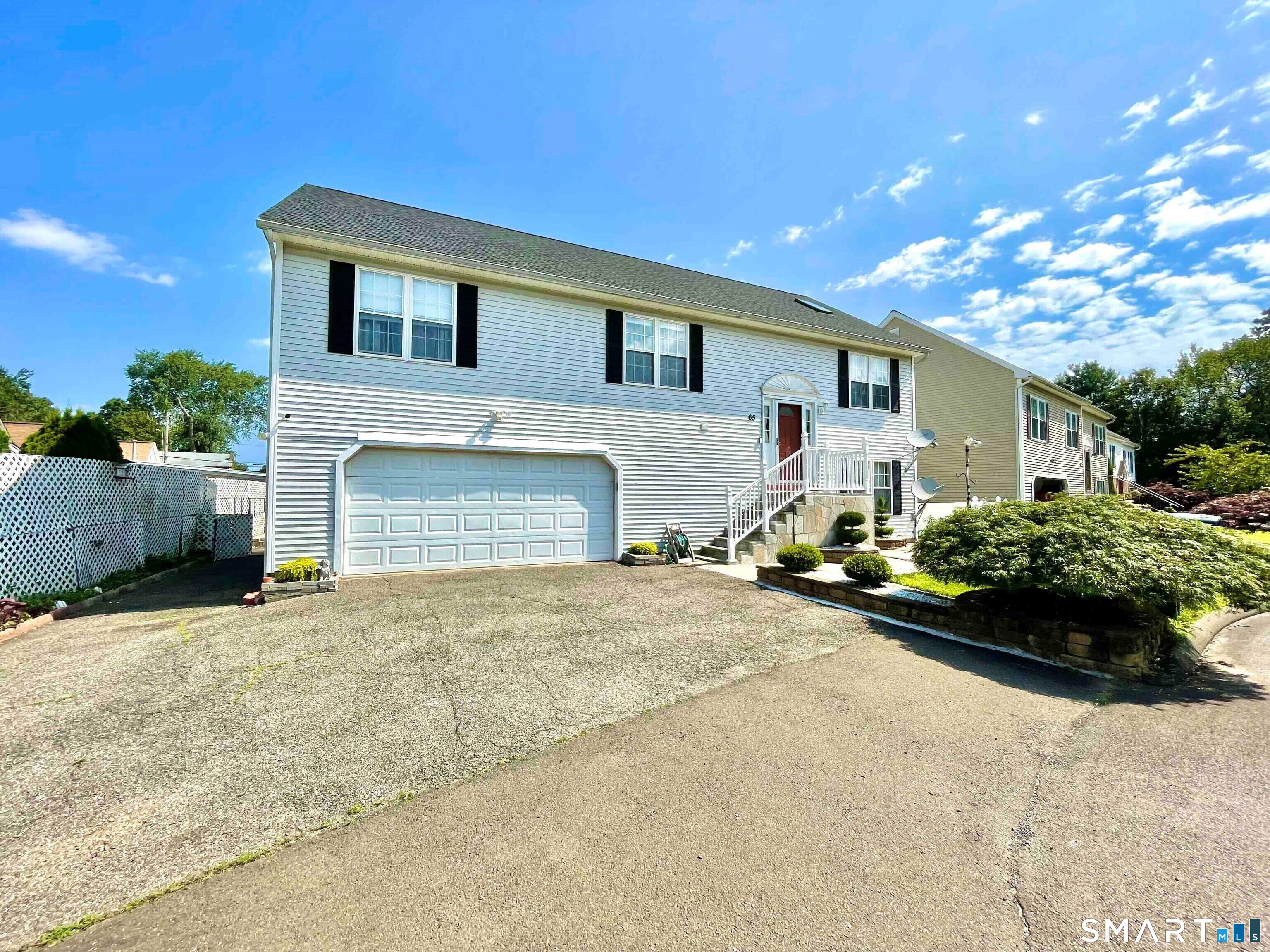 Milford CT, 65 Olde Elm Close