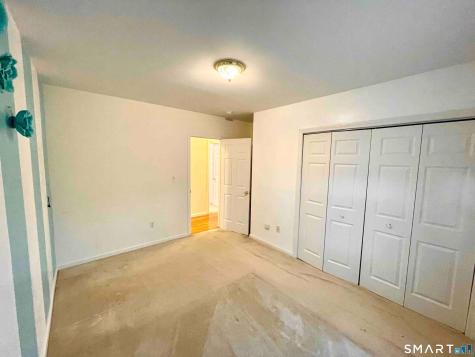 65 Olde Elm Close Milford CT 06460