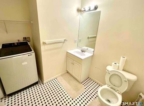 65 Olde Elm Close Milford CT 06460