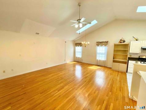 65 Olde Elm Close Milford CT 06460