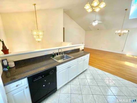 65 Olde Elm Close Milford CT 06460