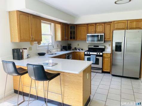 175 Meadows End Road Milford CT 06460