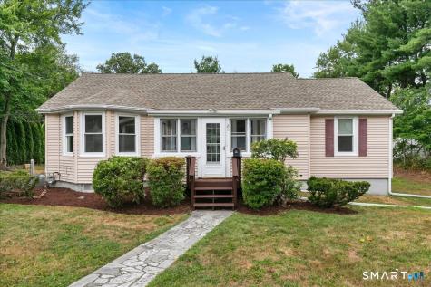 21 Green Street Trumbull CT 06611