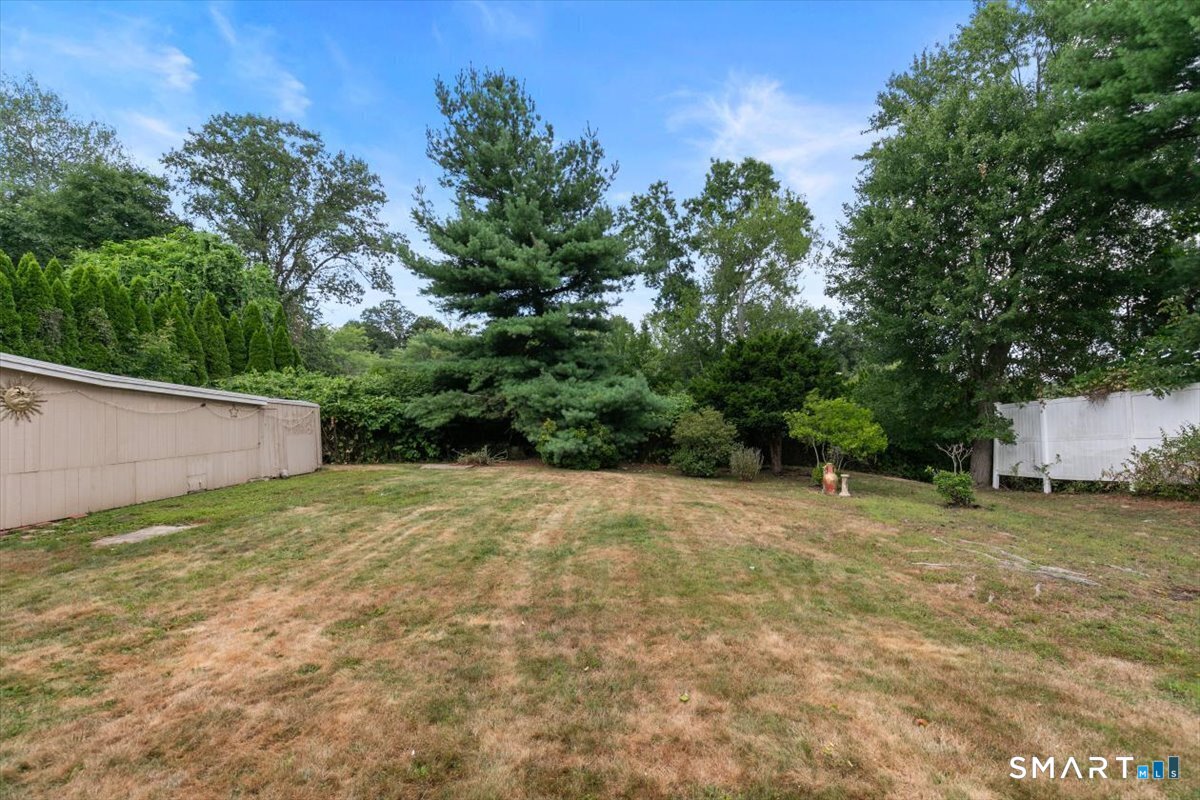 21 Green Street Trumbull CT 06611