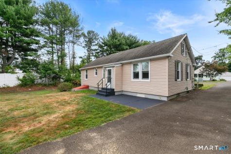 21 Green Street Trumbull CT 06611