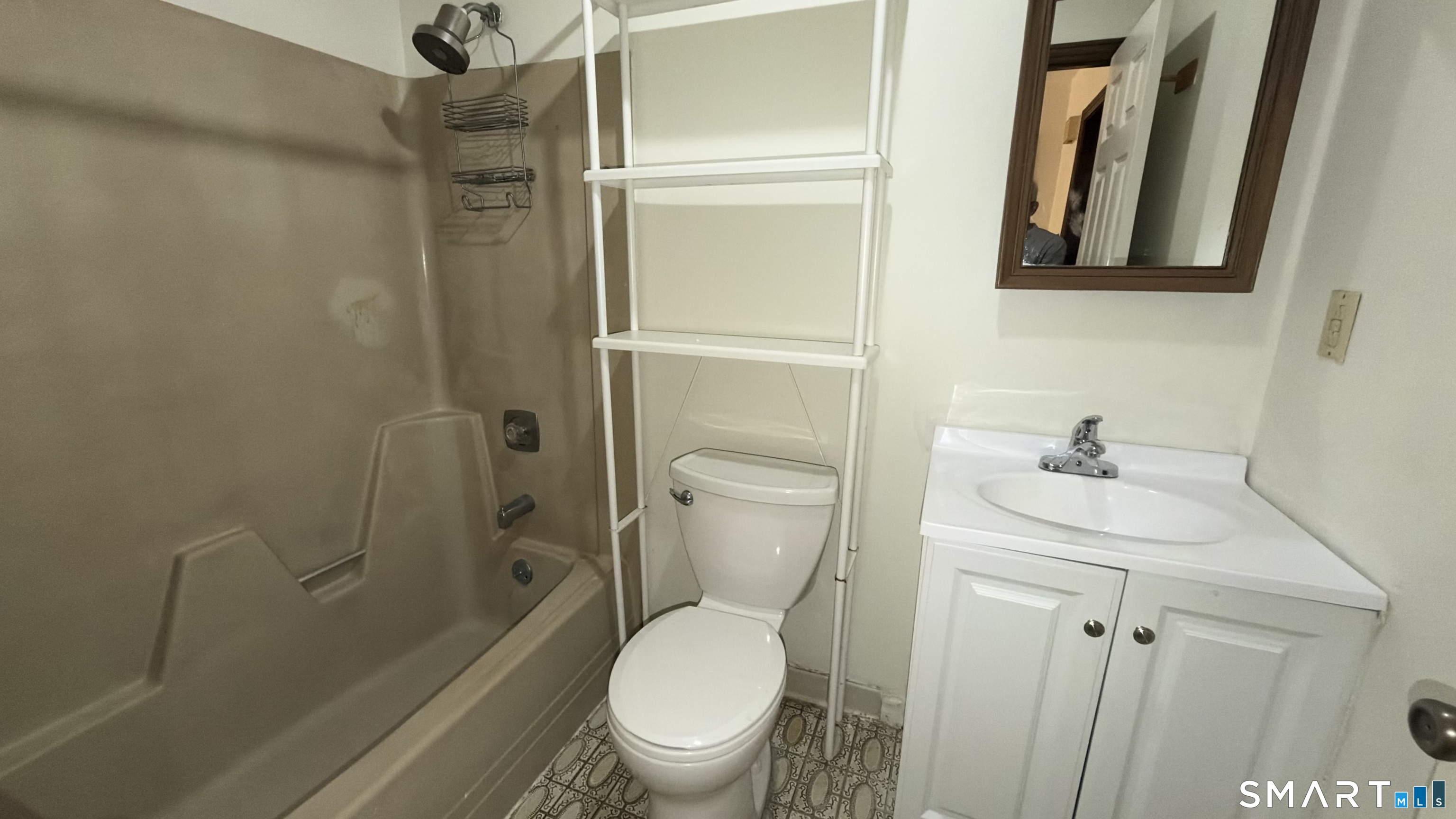 375 Glendale Avenue Bridgeport CT 06606