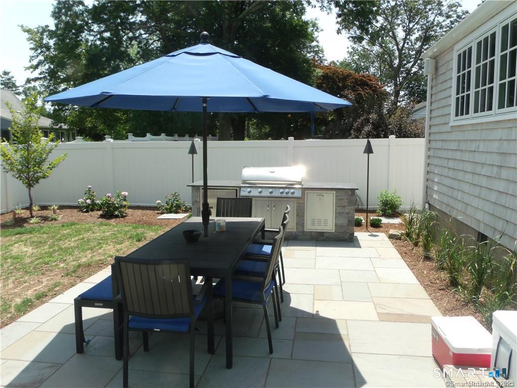 8 Lawson Drive Madison CT 06443