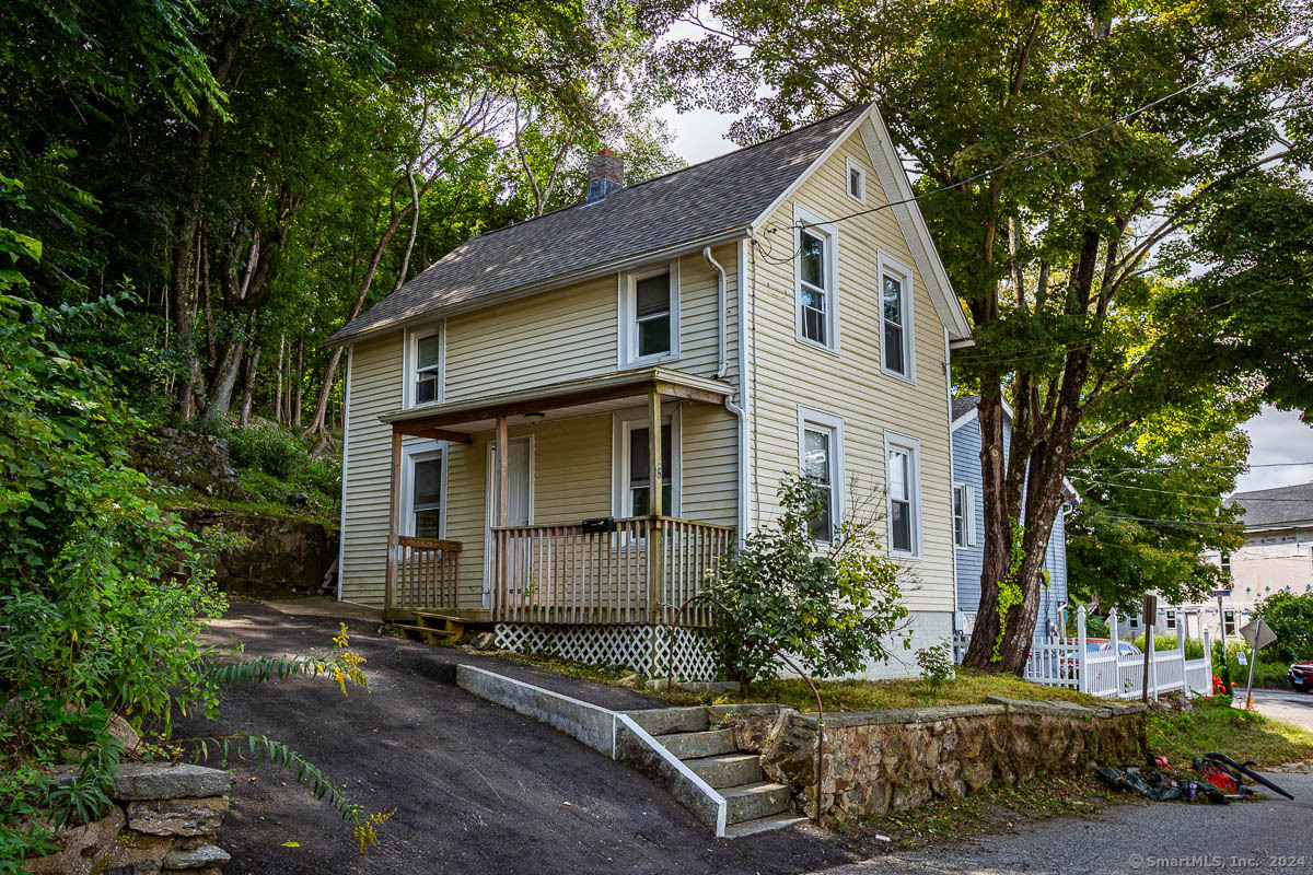 15 Tanner Avenue Norwich CT 06360