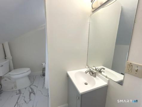 33 Middle Street New Milford CT 06776