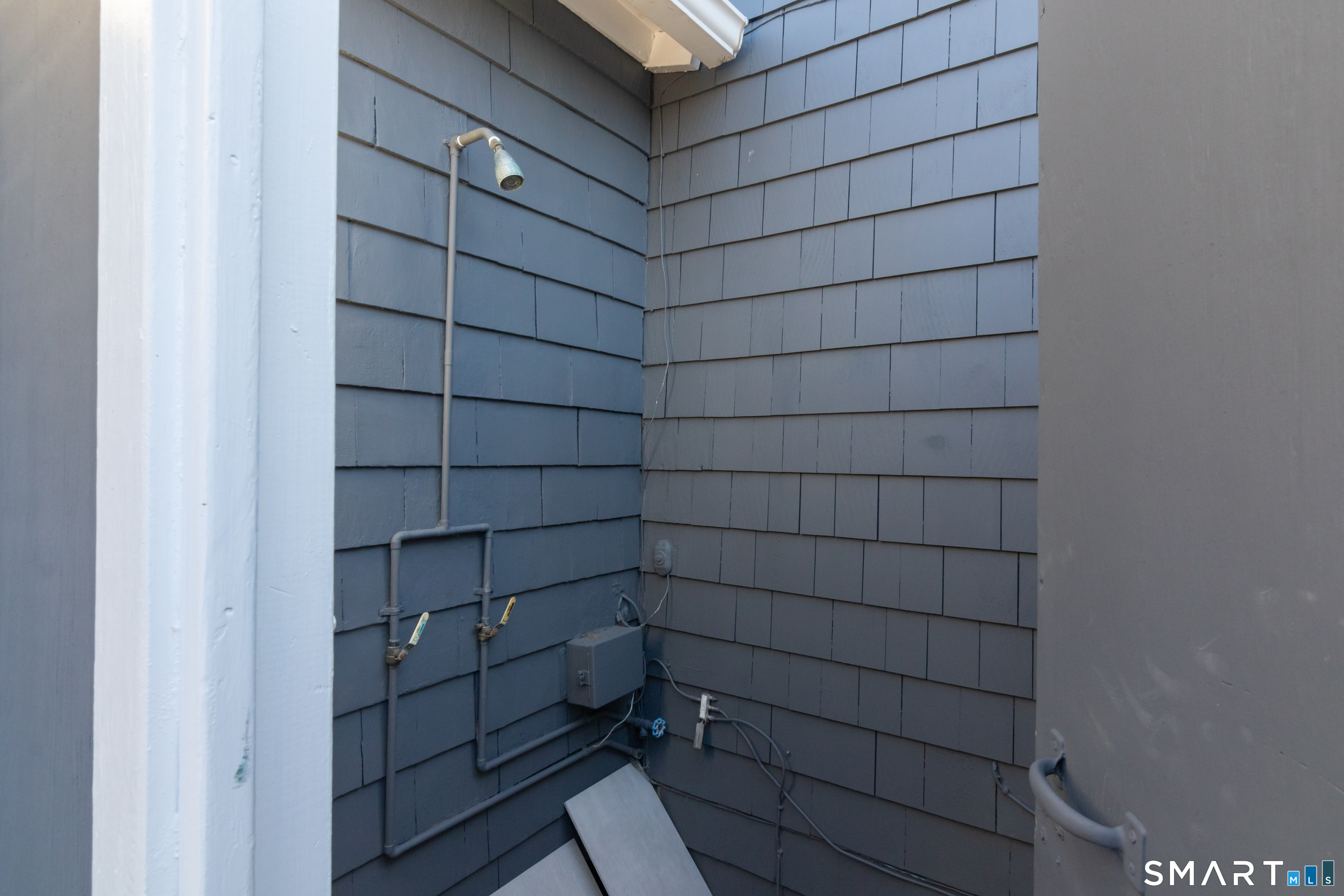 79 Hartford Avenue Madison CT 06443
