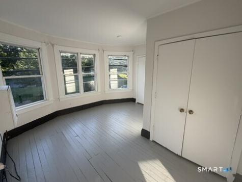 32 Main Street Simsbury CT 06081