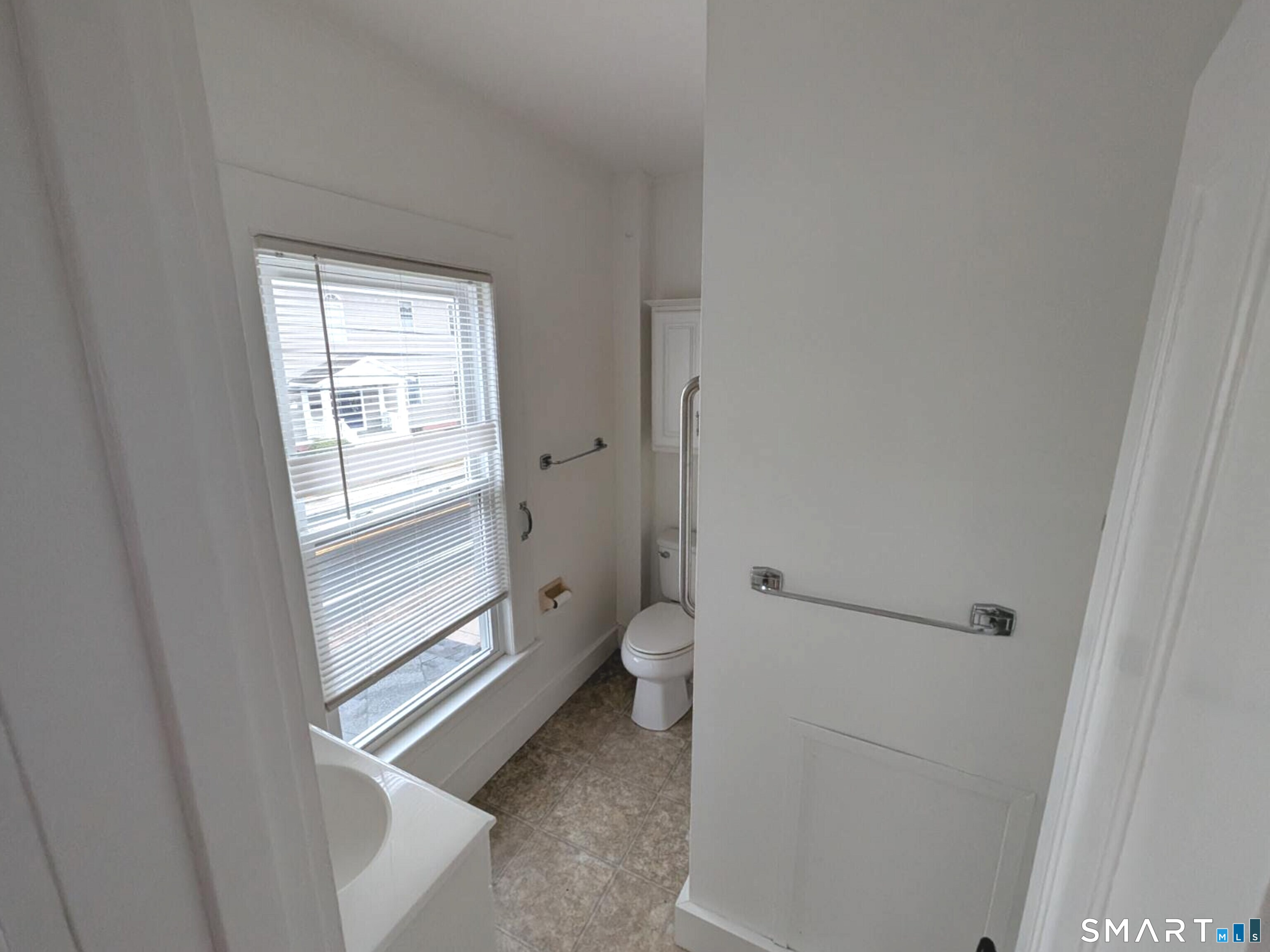 110 Boston Street Guilford CT 06437
