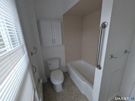 110 Boston Street Guilford CT 06437
