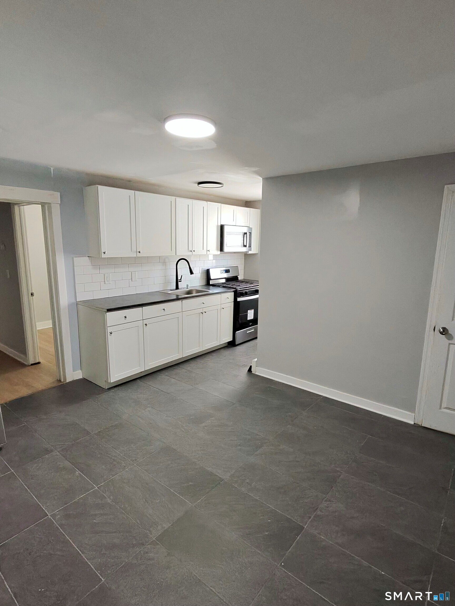 982 Pembroke Street Bridgeport CT 06608