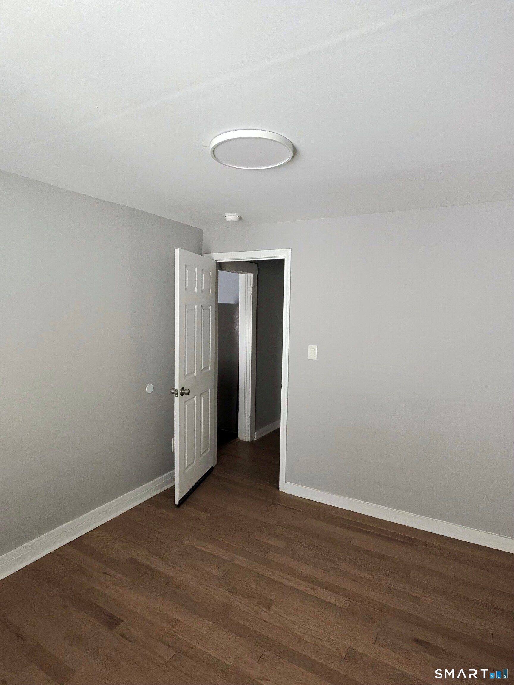 982 Pembroke Street Bridgeport CT 06608