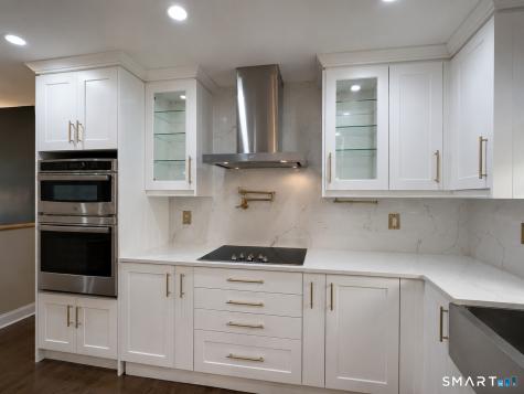 8 Bronson Drive Beacon Falls CT 06403