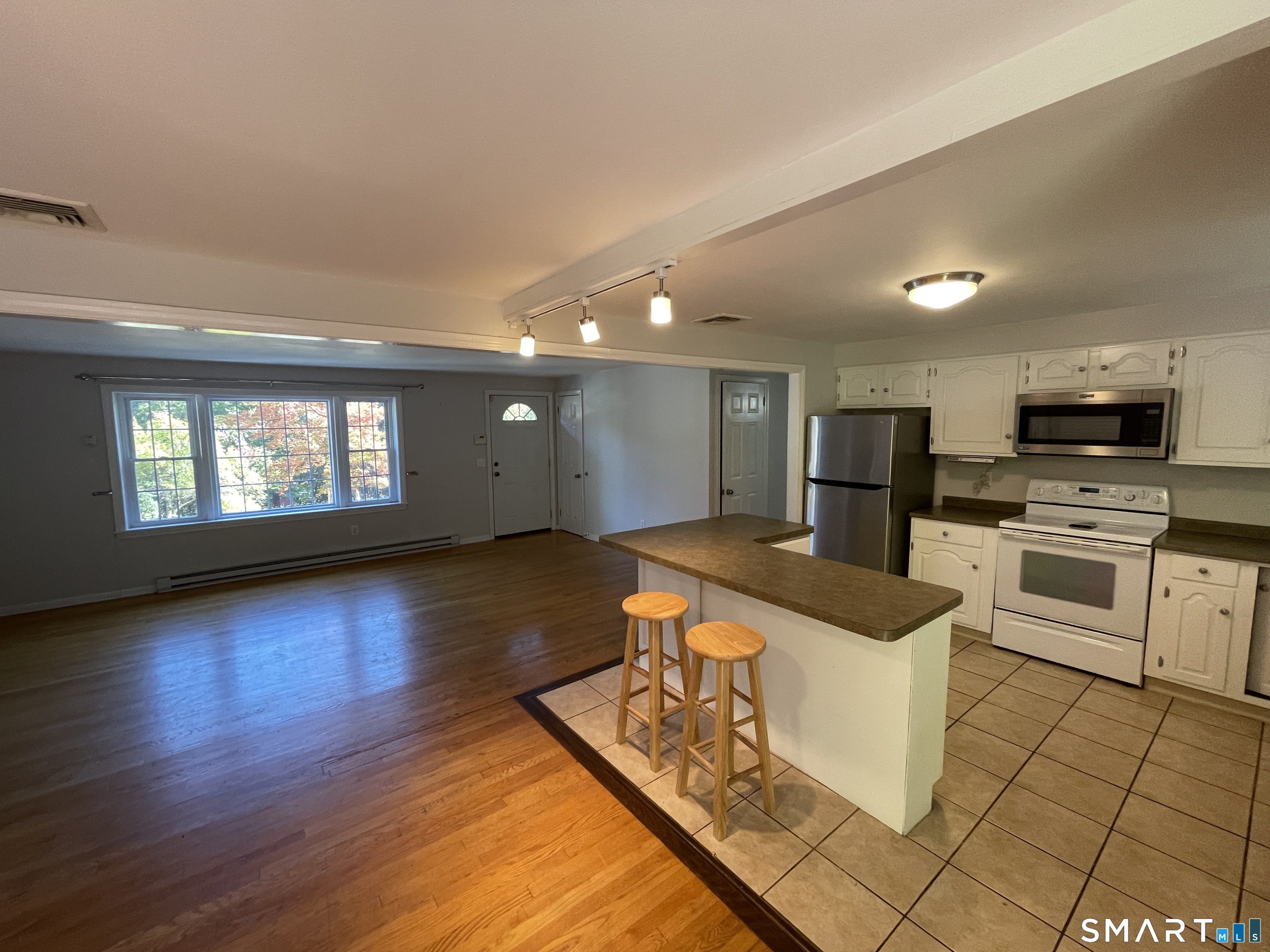 85 Brentwood Drive Cheshire CT 06410