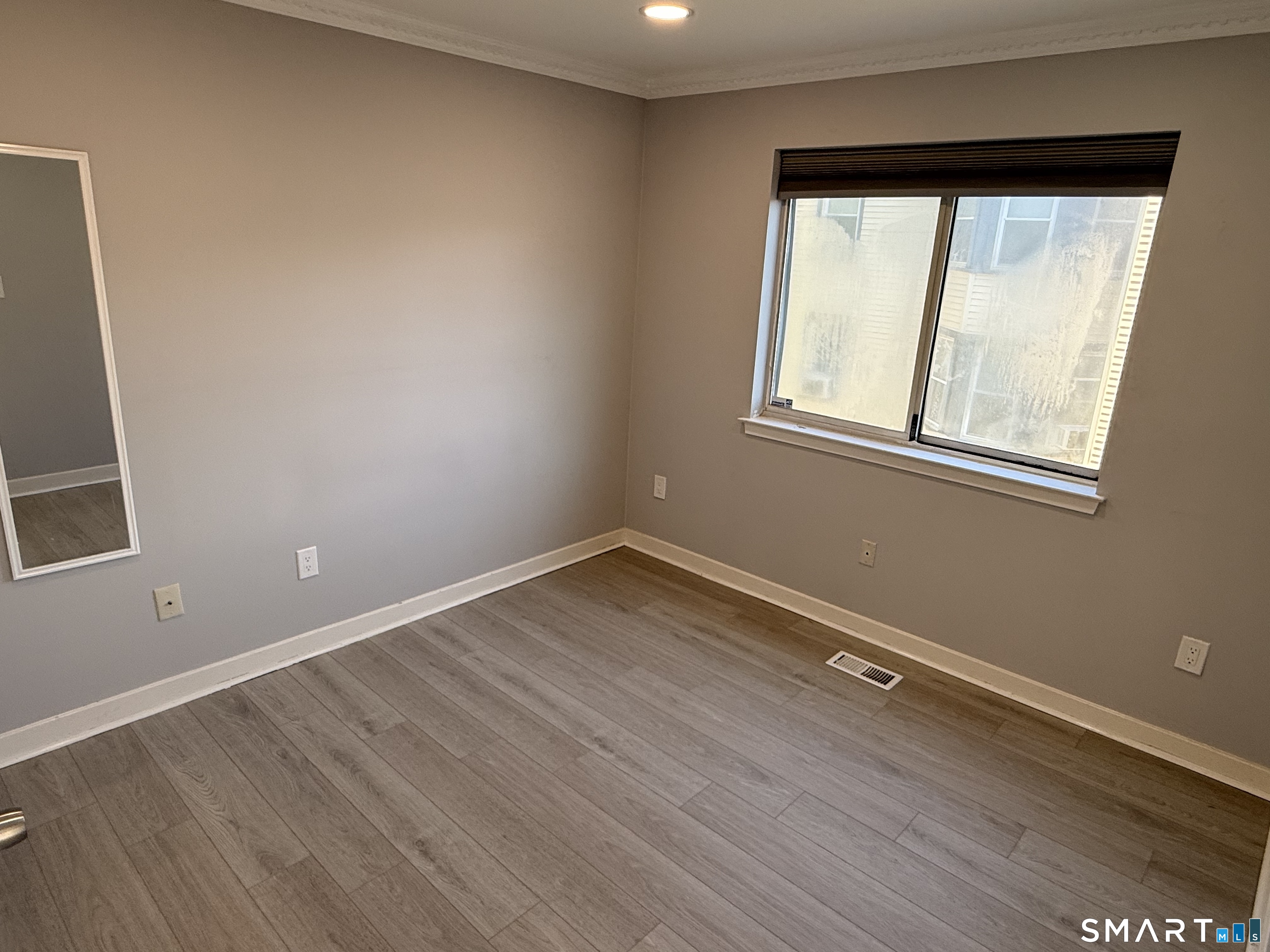 33 Pleasant Street Stamford CT 06901