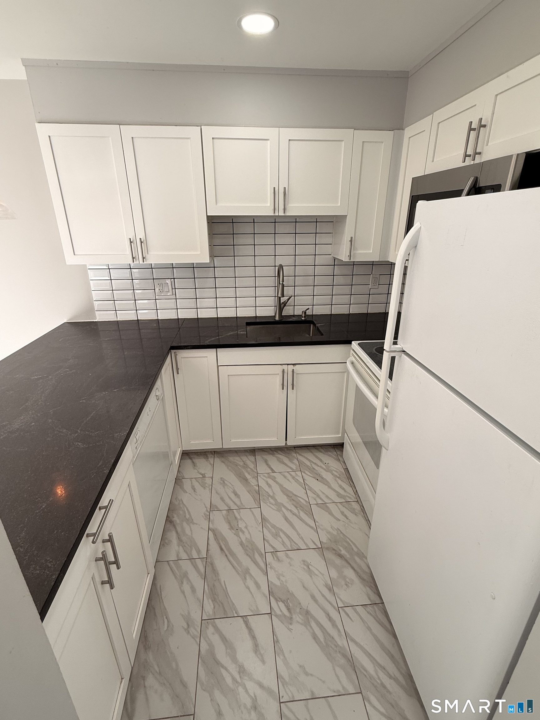 33 Pleasant Street Stamford CT 06901