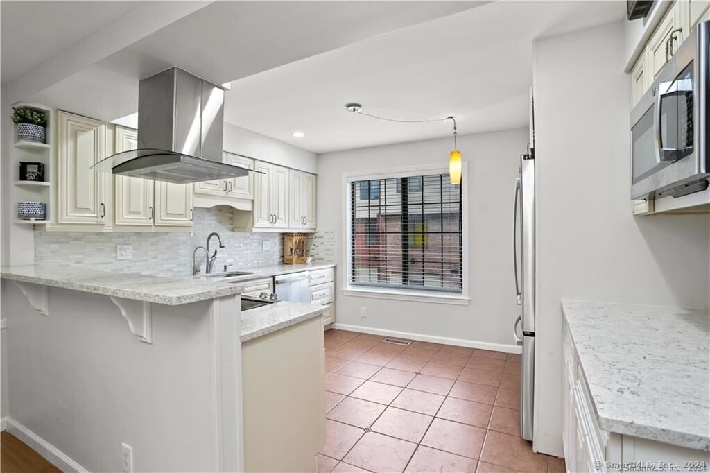 237 Strawberry Hill Avenue Stamford CT 06902