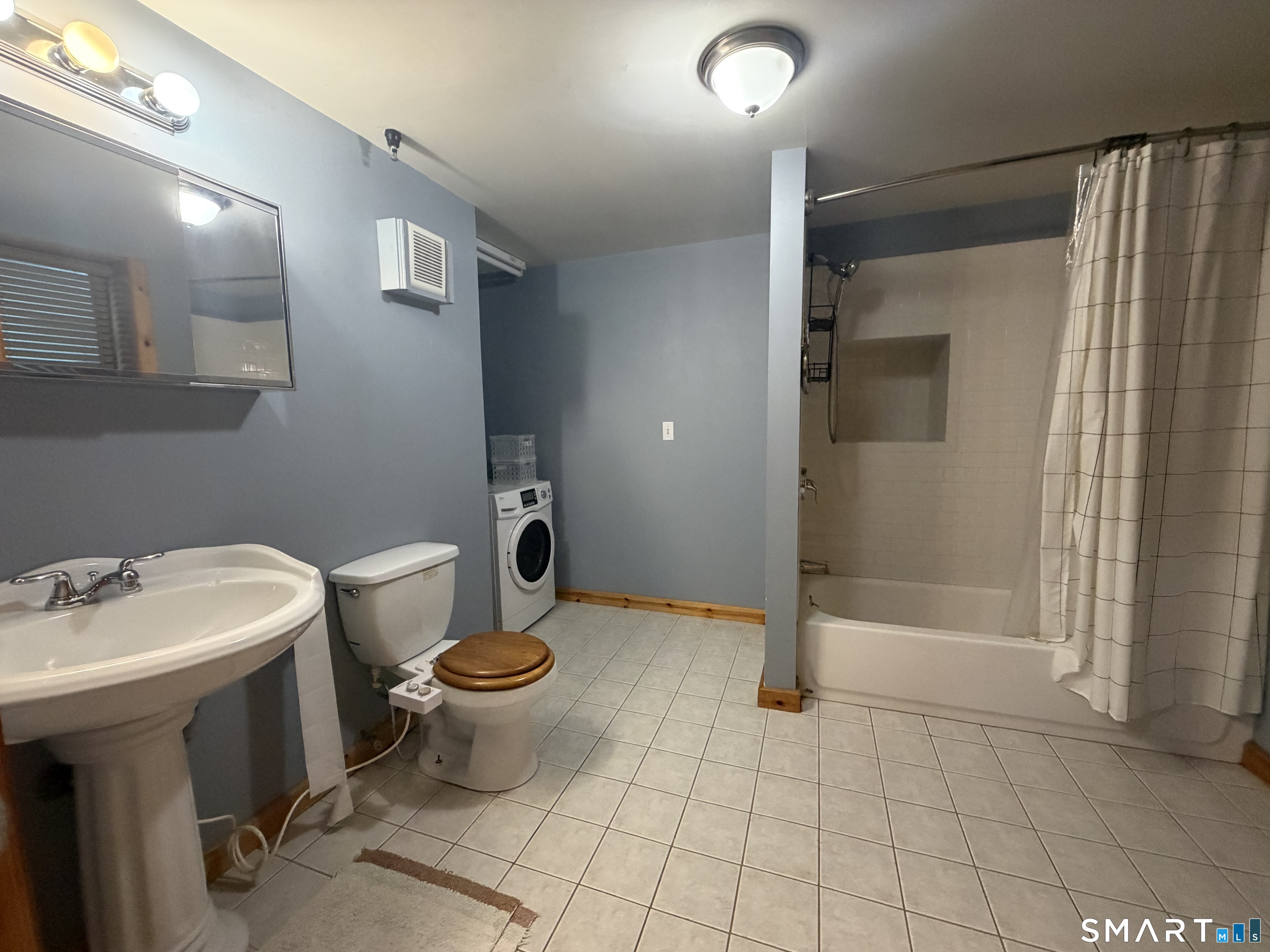 325 Myrtle Avenue Bridgeport CT 06604