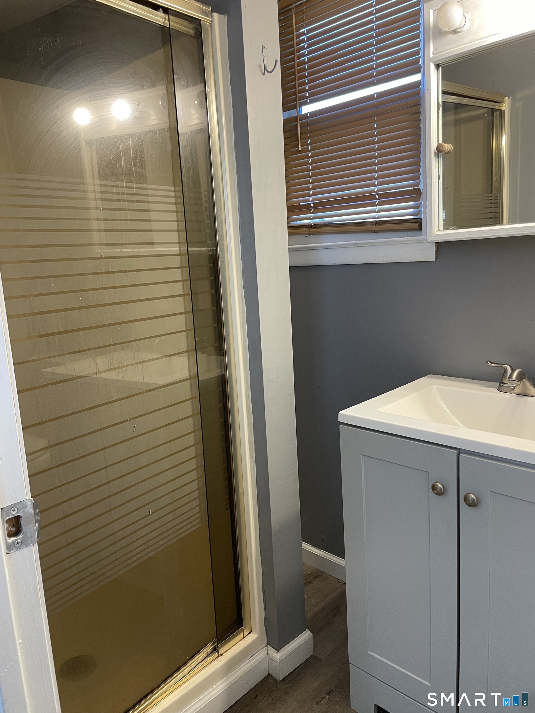 21 Edwards Street Waterbury CT 06708