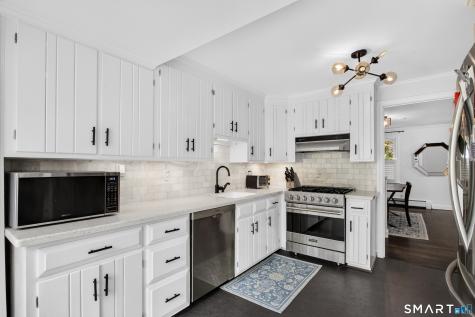 86 Benson Place Fairfield CT 06824